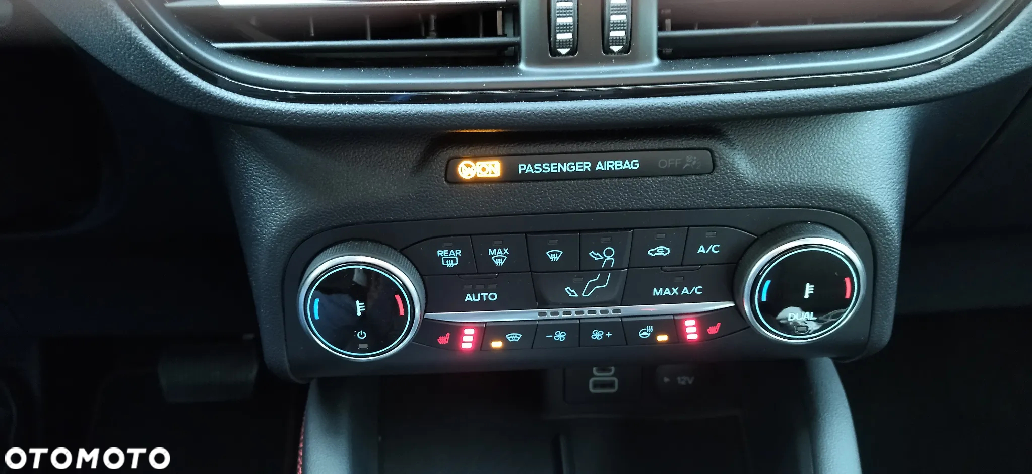 Ford Kuga - 16