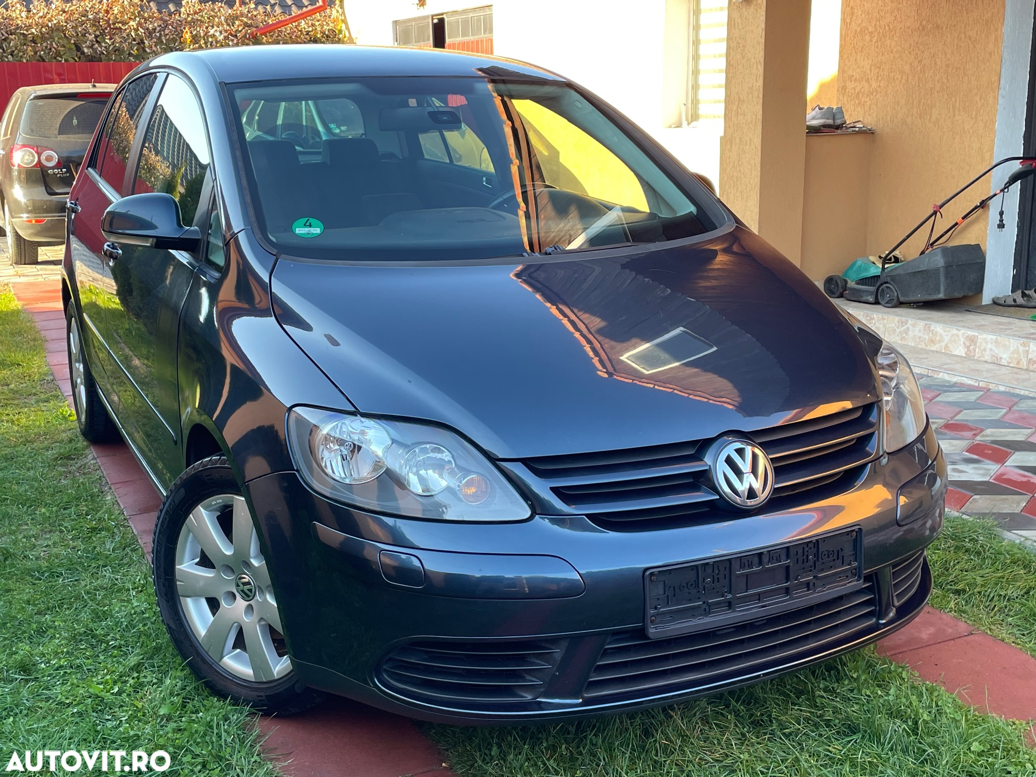 Volkswagen Golf Plus 1.9 TDI Comfortline - 23