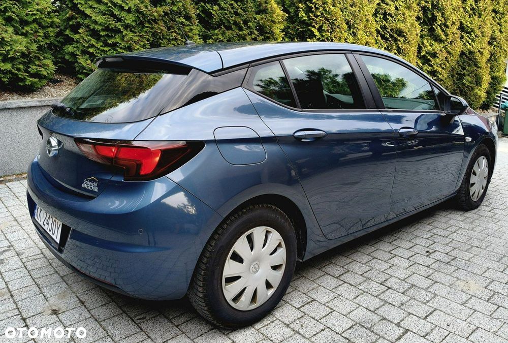 Opel Astra - 2
