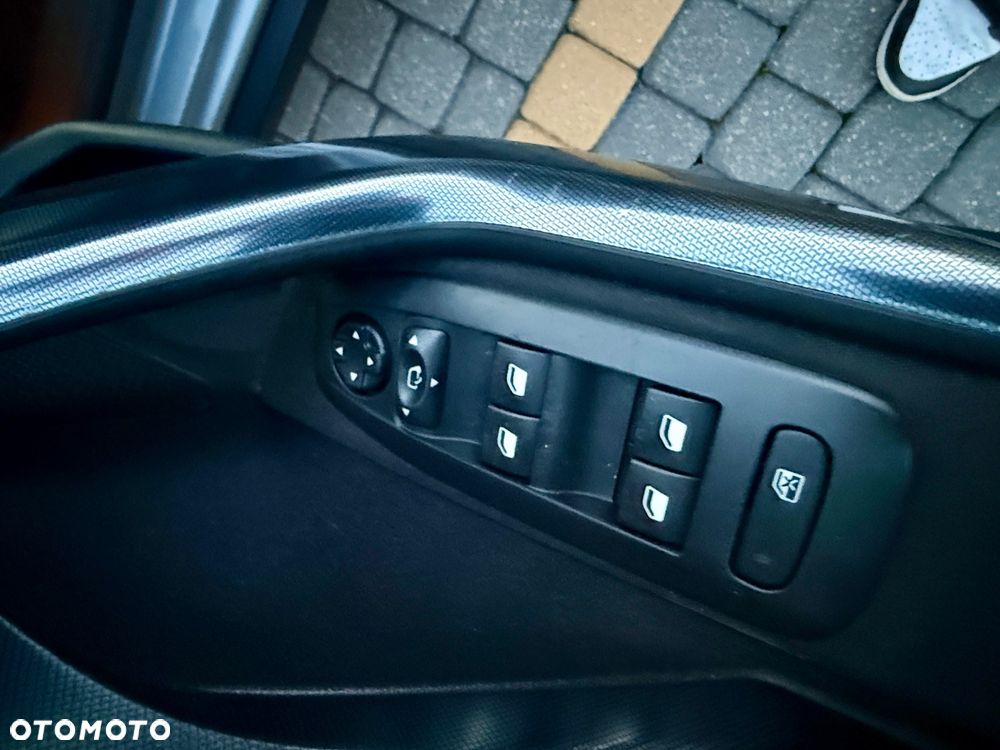 Peugeot 2008 - 27