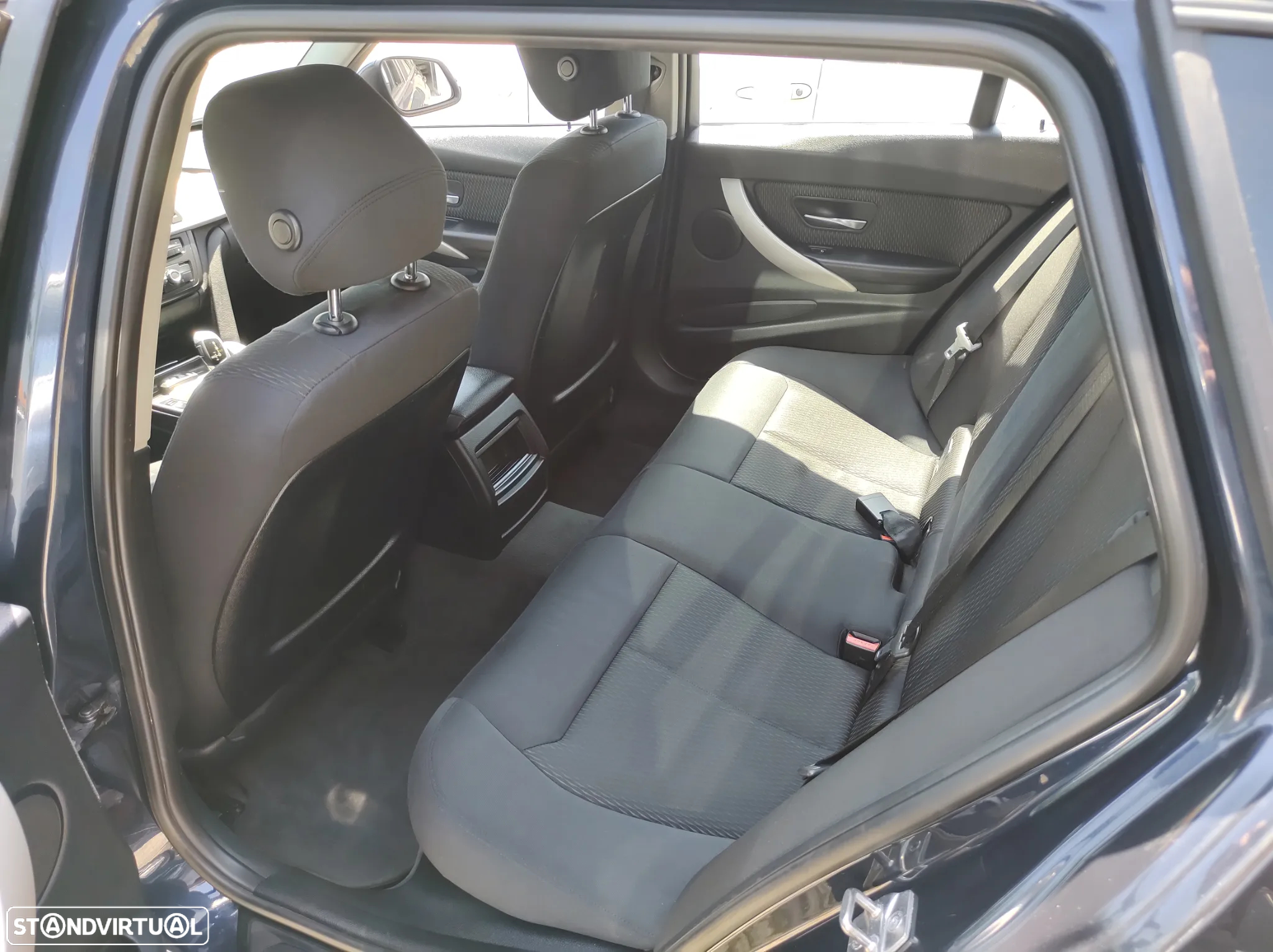 BMW 318 d Touring Auto - 17