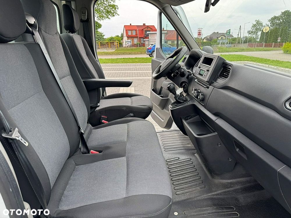 Renault Master - 24