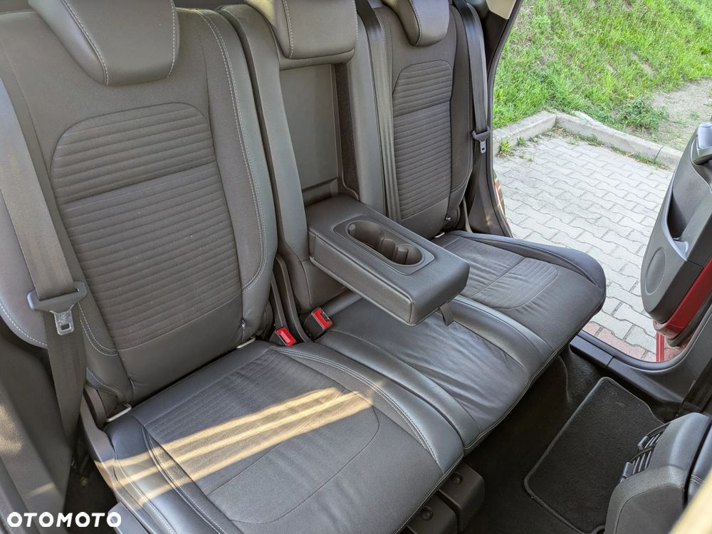 Ford Kuga 1.5 EcoBoost 2x4 Titanium - 21