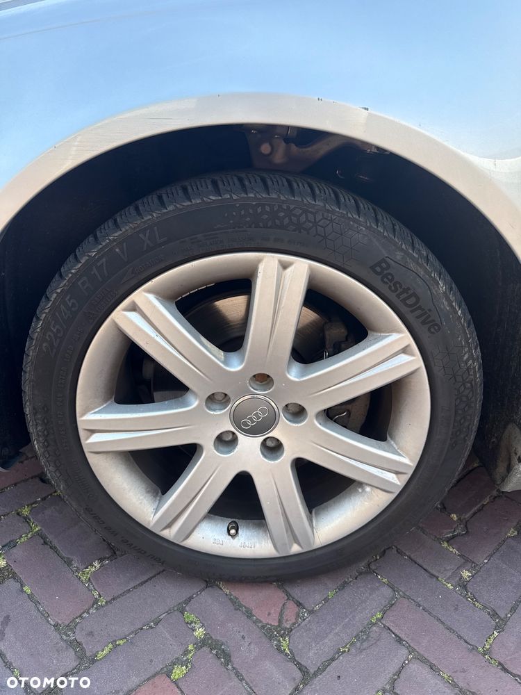 Audi A6 Avant - 13