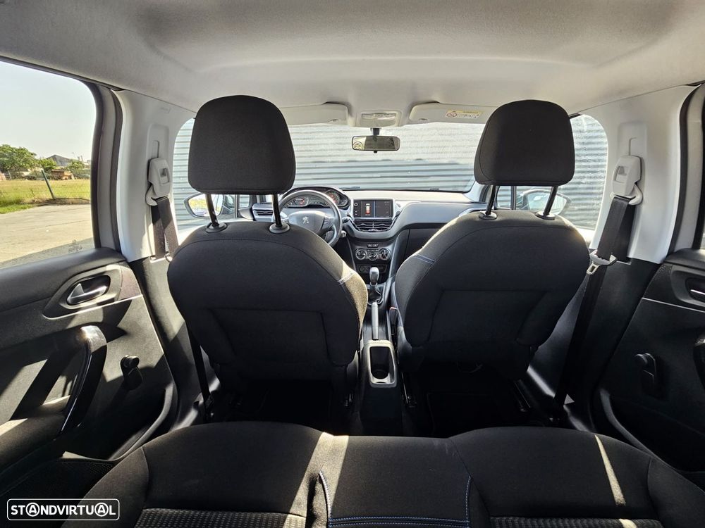 Peugeot 208 1.2 PureTech Style - 45