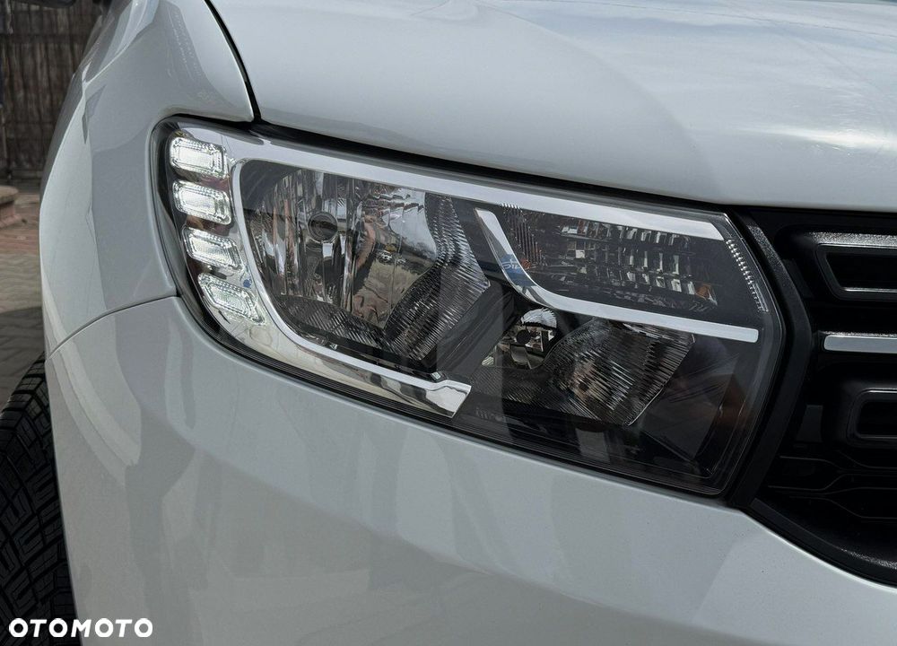 Dacia Sandero SCe 75 Essential - 10