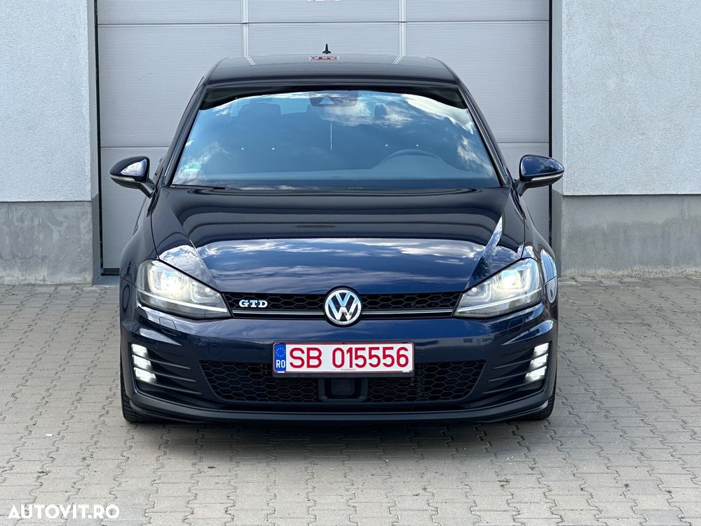 Volkswagen Golf 2.0 TDI GTD - 2