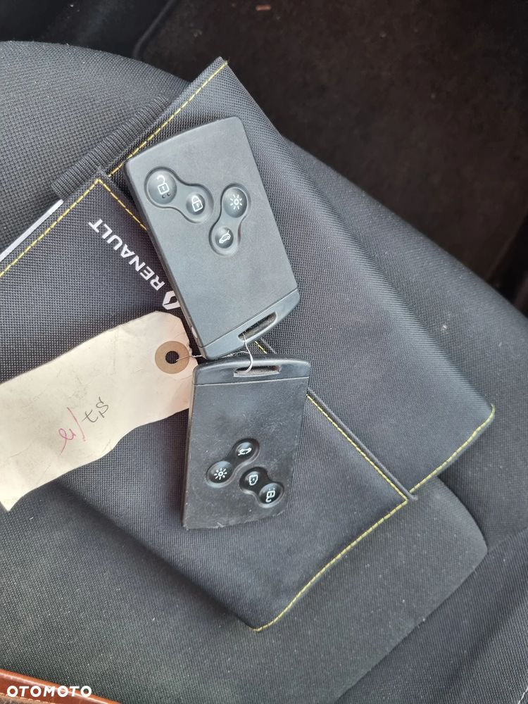 Renault Captur 1.5 dCi Energy Intens EDC EU6 - 24