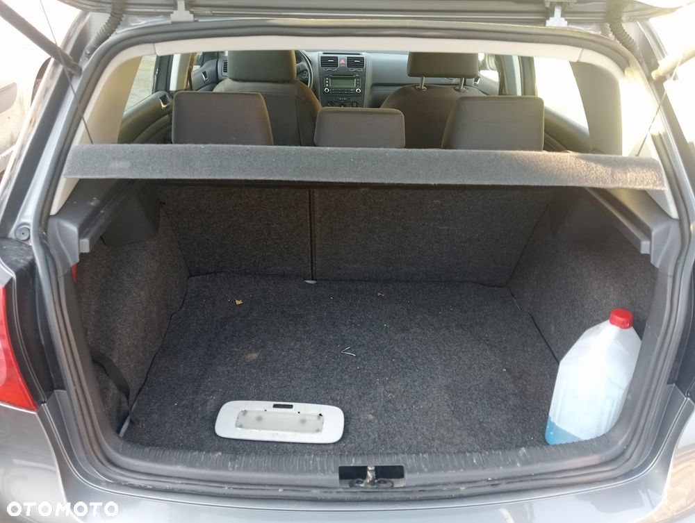 Volkswagen Golf 1.4 Comfortline - 12