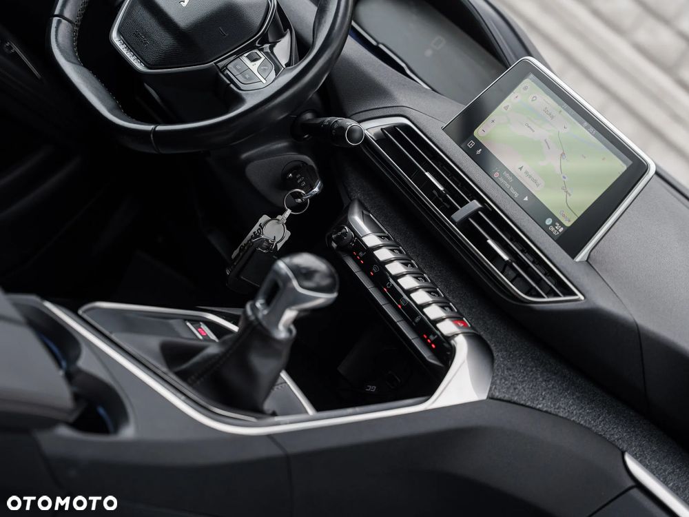 Peugeot 3008 1.5 BlueHDi Allure S&S - 19