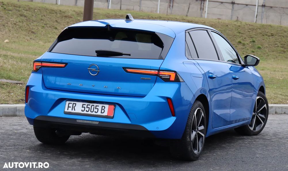 Opel Astra 1.6L Turbo PHEV AT8 Business Edition - 11