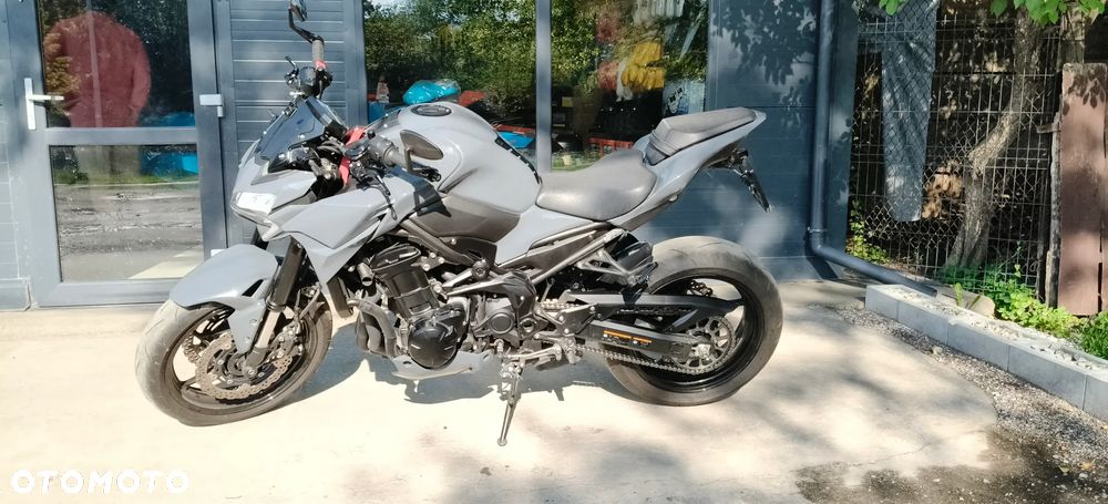 Kawasaki Z 900 - 3