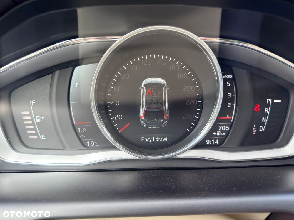 Volvo XC 60 2.4D AWD - 26
