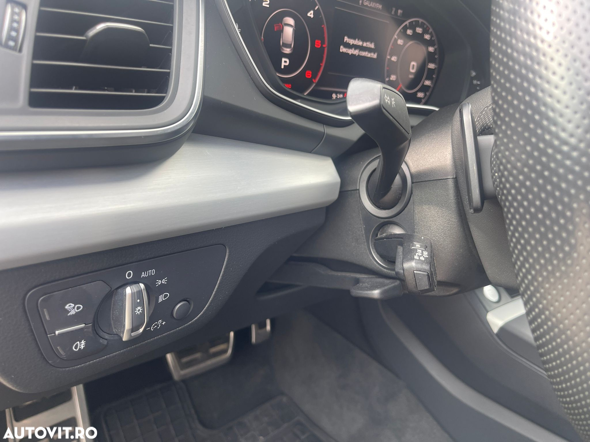 Audi Q5 2.0 40 TDI quattro S tronic Sport - 11
