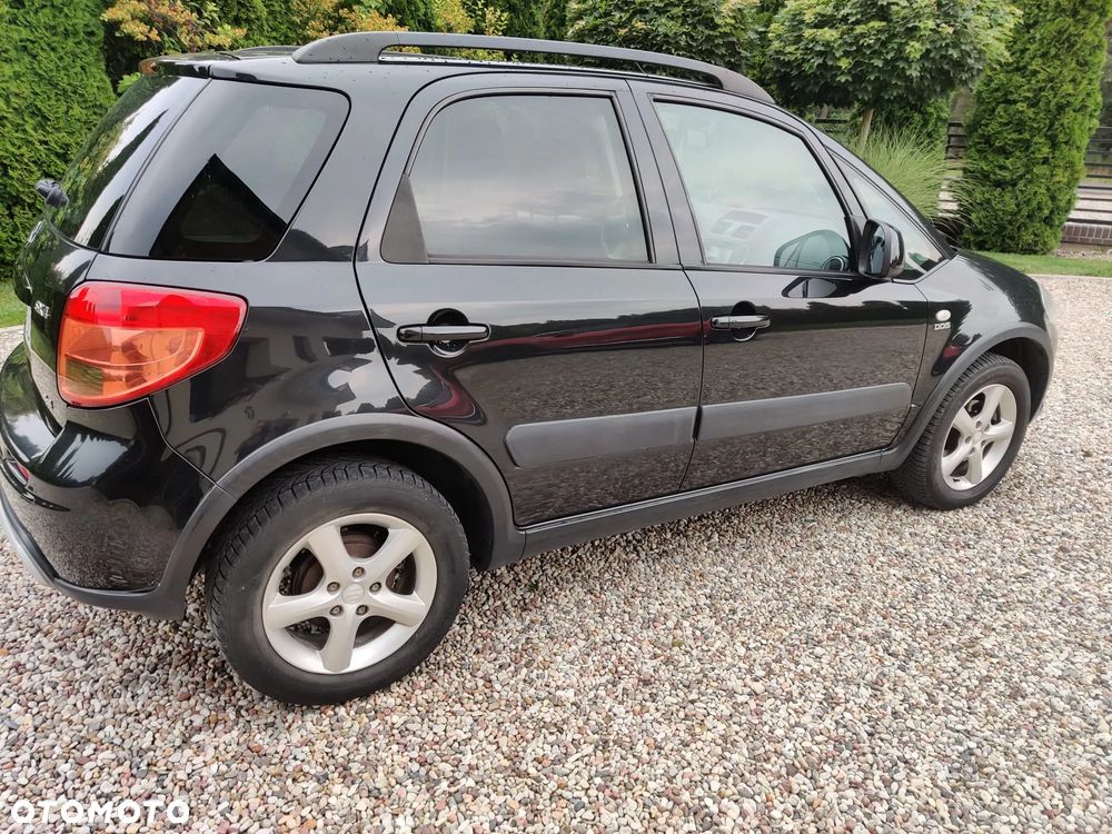 Suzuki SX4 1.9 DDiS 4WD GS / Premium - 4