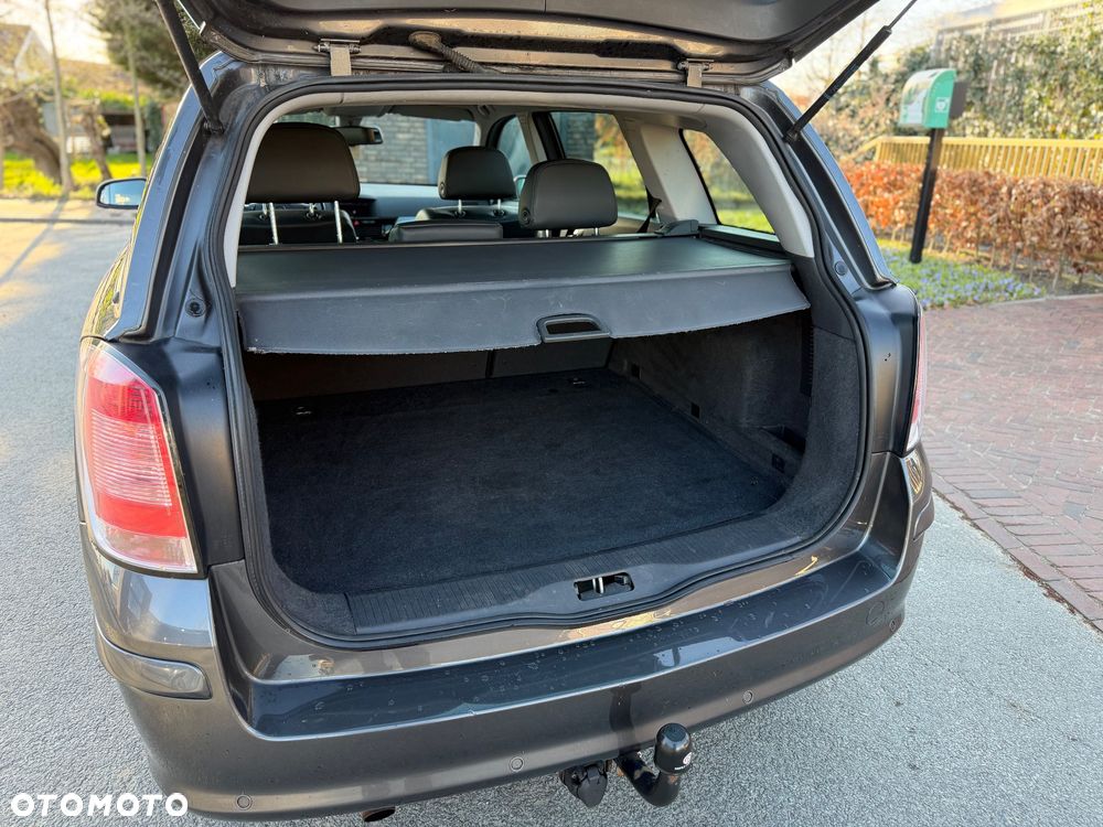 Opel Astra 1.6 Color Edition - 10