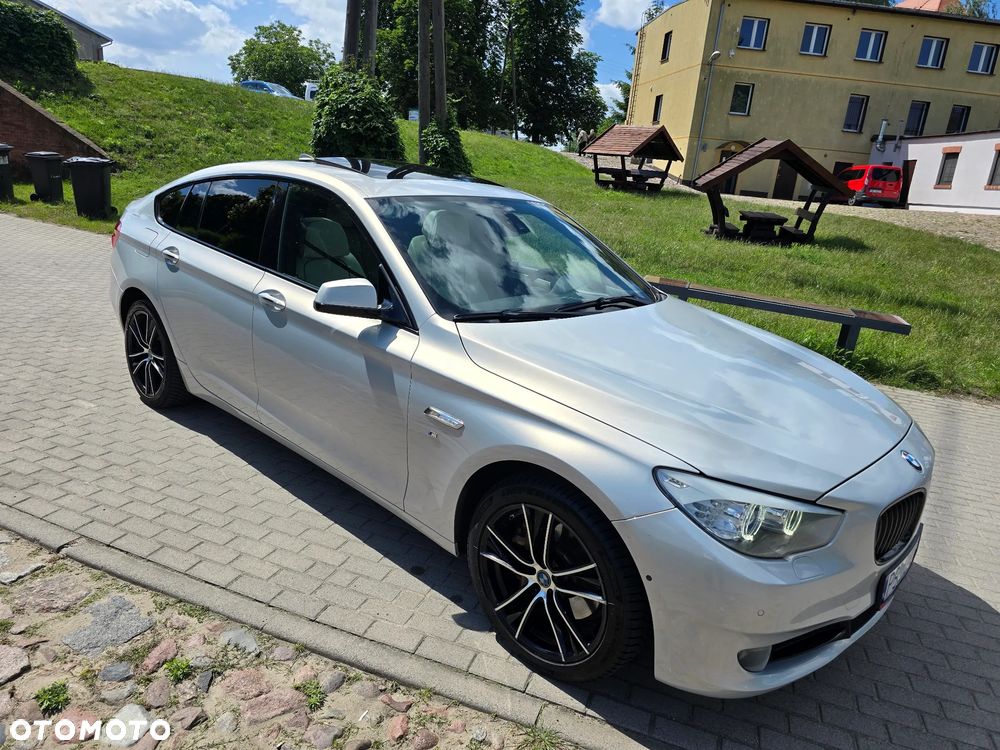 BMW 5GT 530d xDrive - 18