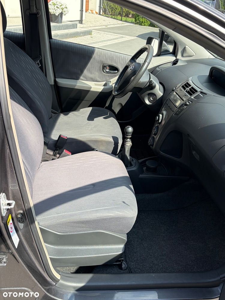 Toyota Yaris 1.33 VVT-i Cool - 15