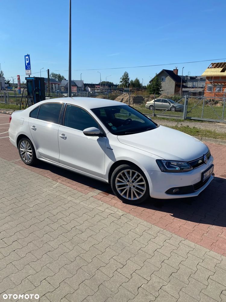 Volkswagen Jetta 1.4 TSI BMT Highline DSG - 3