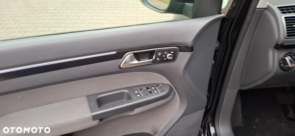 Volkswagen Touran 1.4 TSI DSG Highline - 14