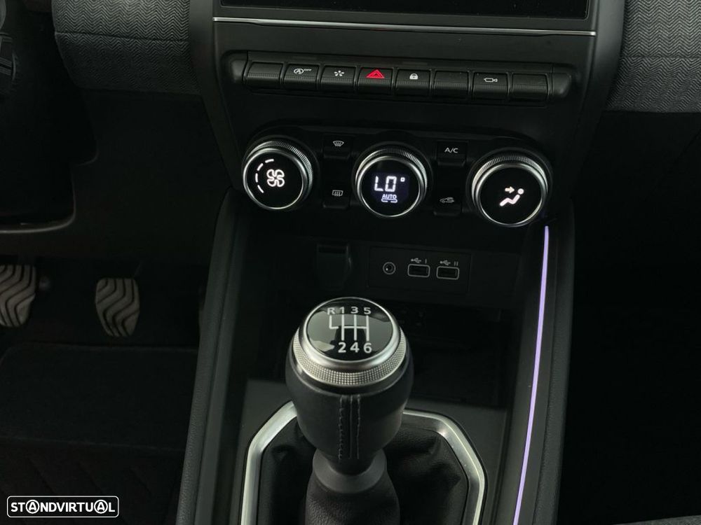 Renault Clio 1.0 TCe Techno - 23