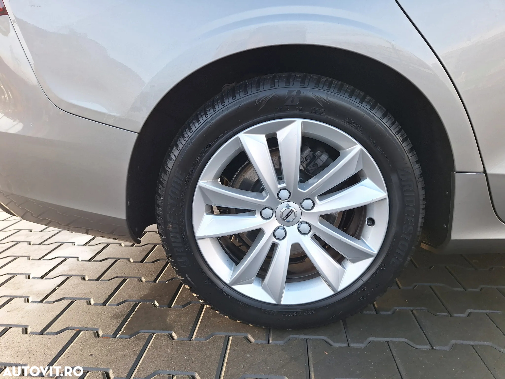 Volvo V60 D4 AWD Momentum - 23