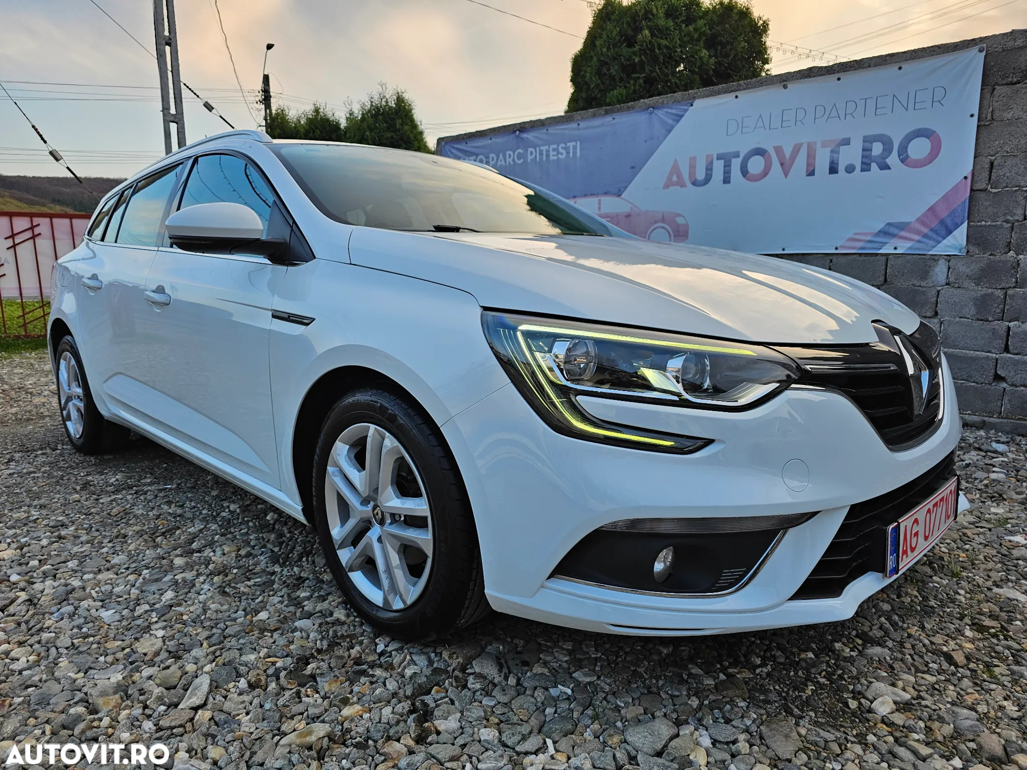 Renault Megane - 2