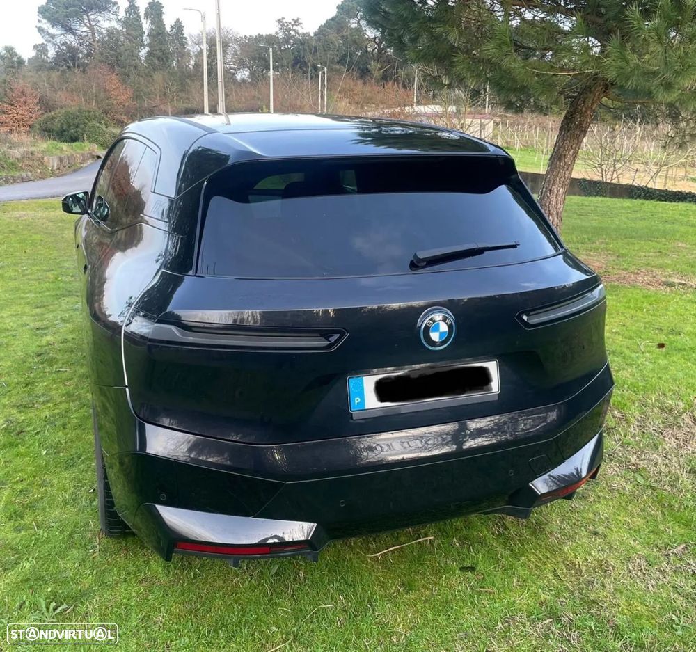 BMW iX xDrive 40 - 37