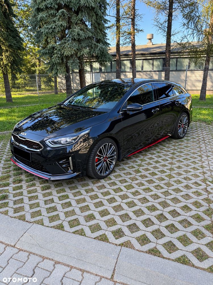 Kia Procee'd