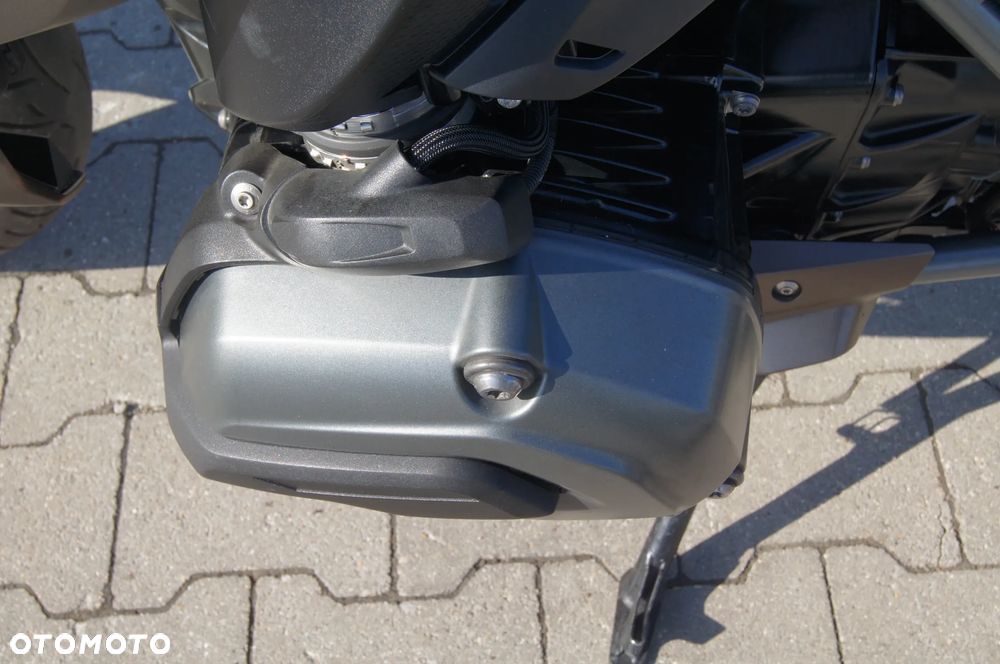 BMW RS - 25