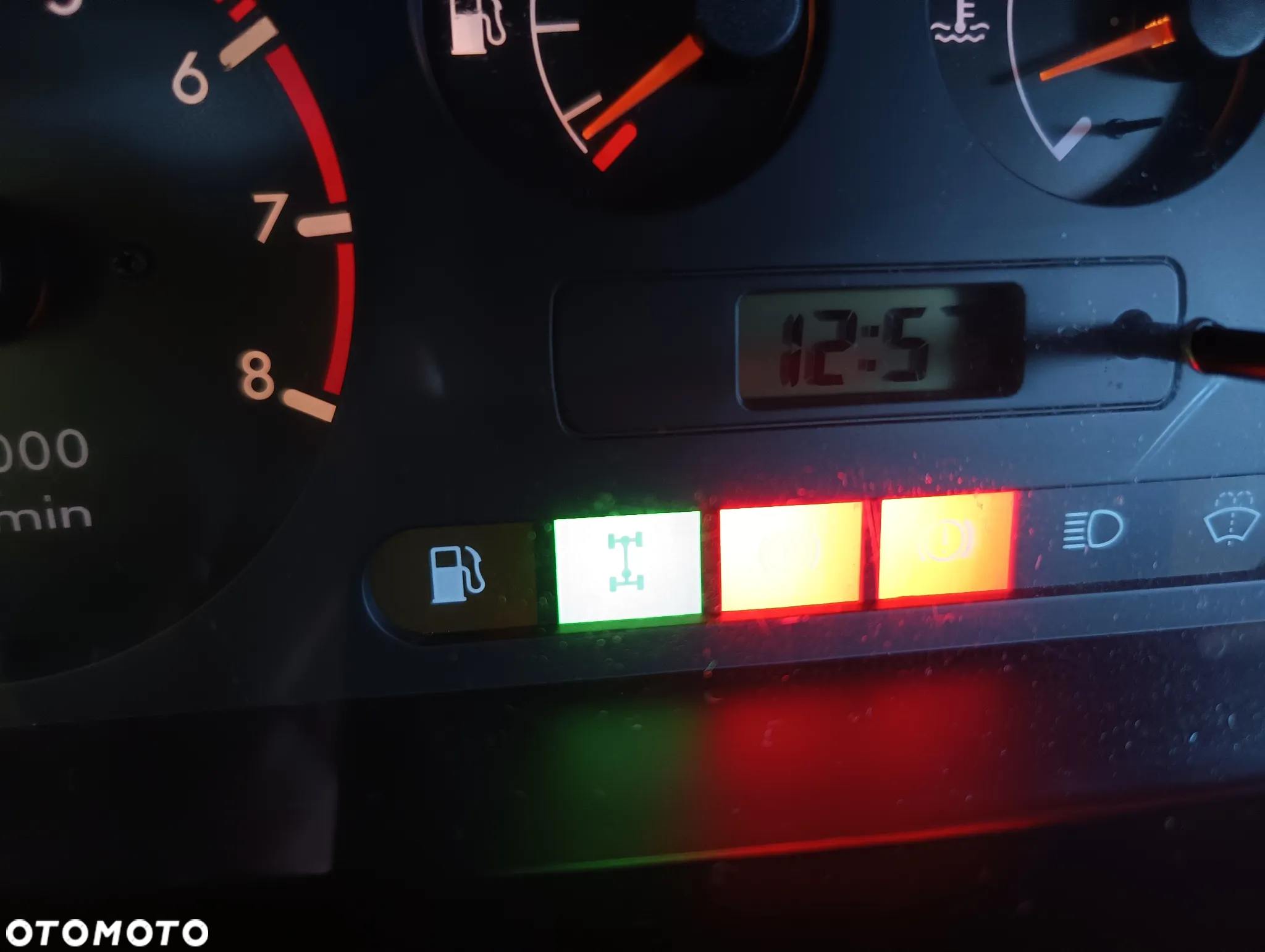 Nissan Terrano II 2.4 Wagon SGX - 30