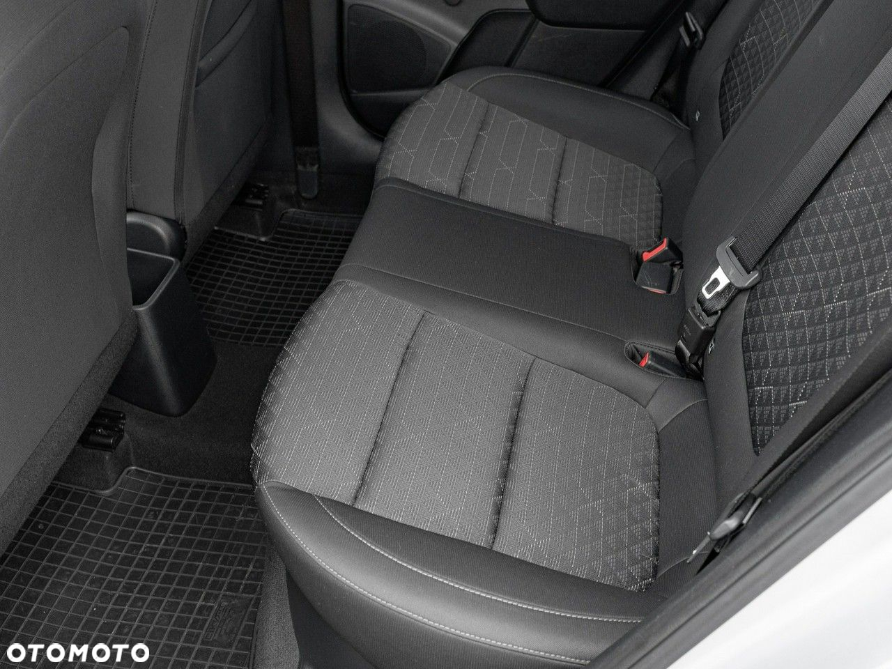 Kia Rio 1.2 M - 25