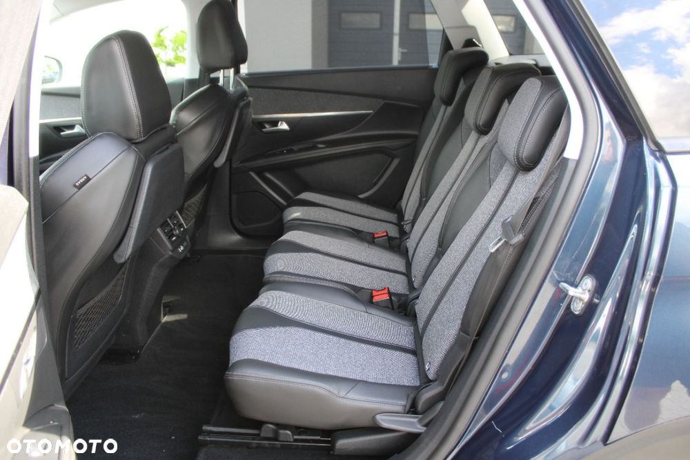 Peugeot 5008 - 26