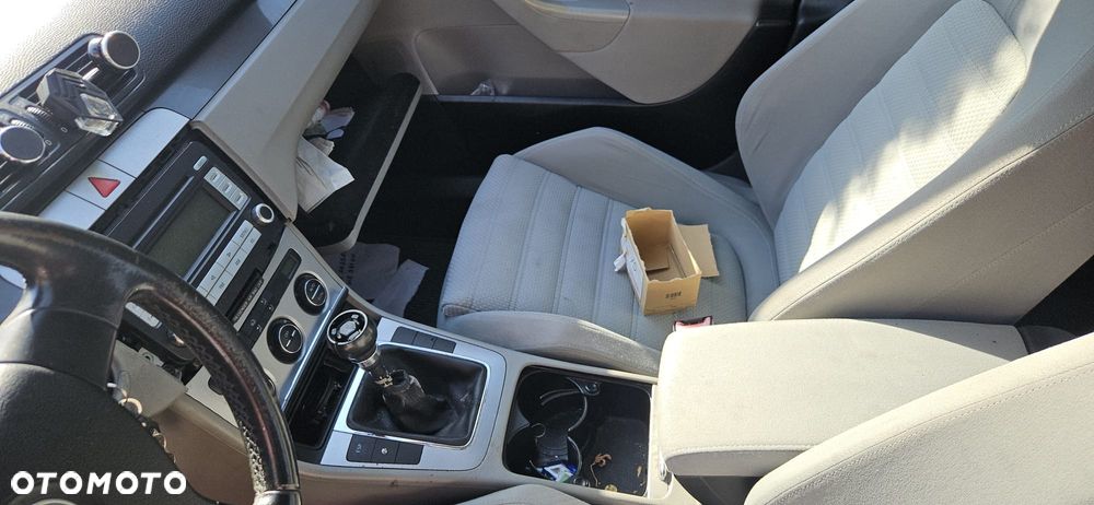 VOLKSWAGEN PASSAT B6 05-09 2.0 FSI BLR - RADIO RADIOODTWARZACZ - 22