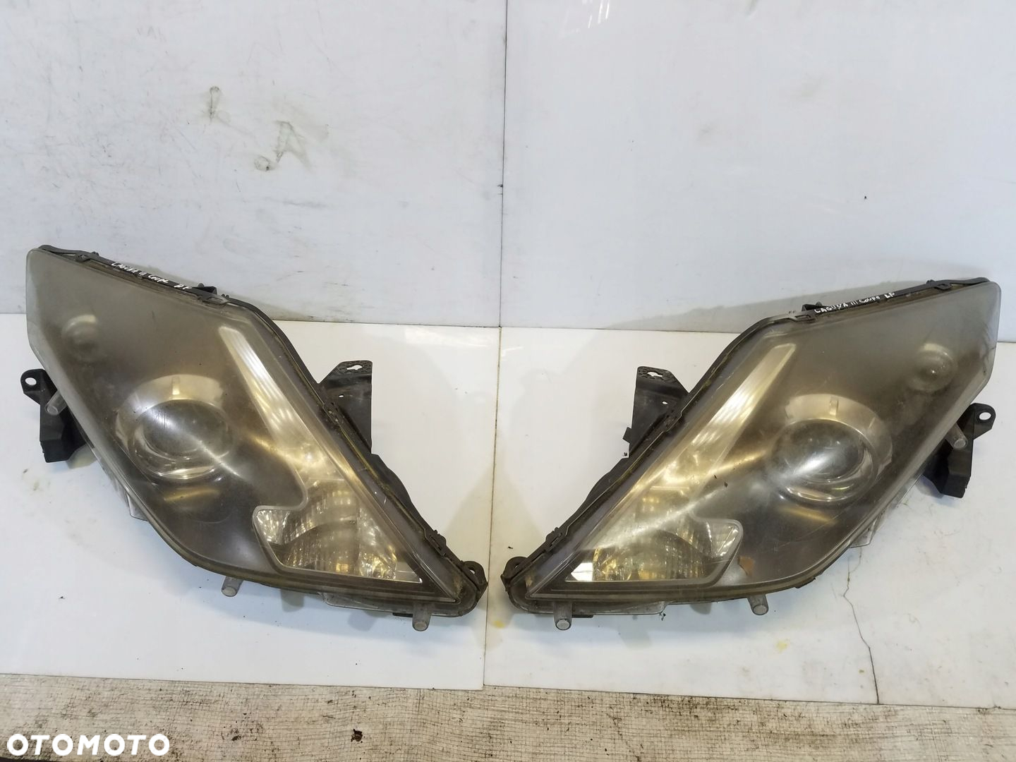 LAMPA PRZÓD LEWA RENAULT LAGUNA III COUPE BI XENON - 2