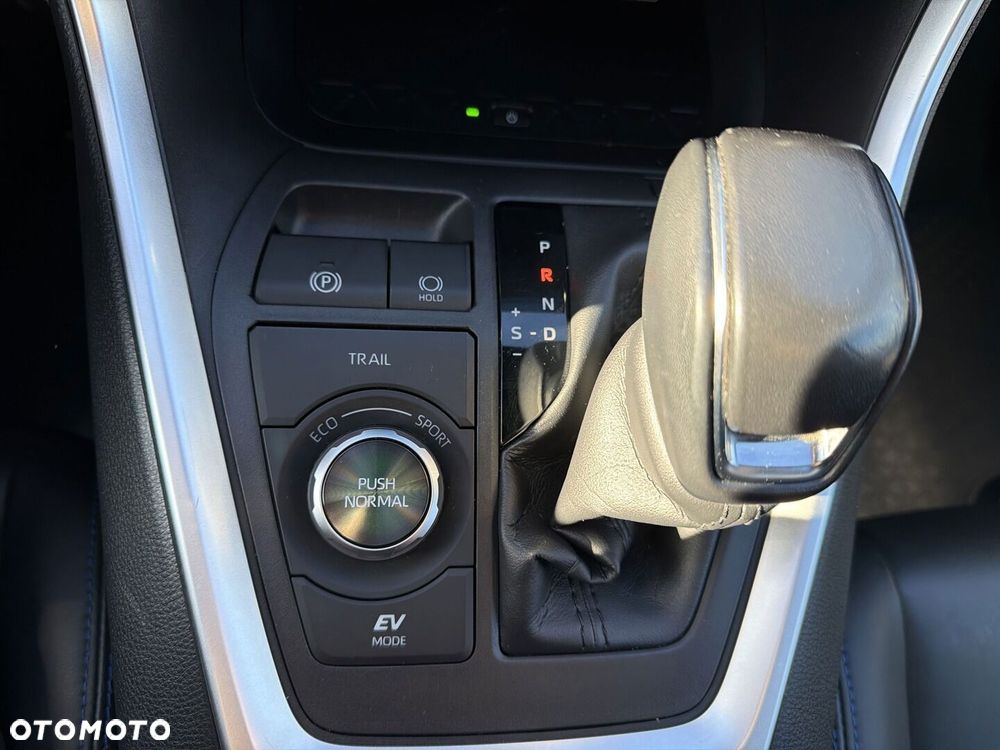 Toyota RAV4 2021