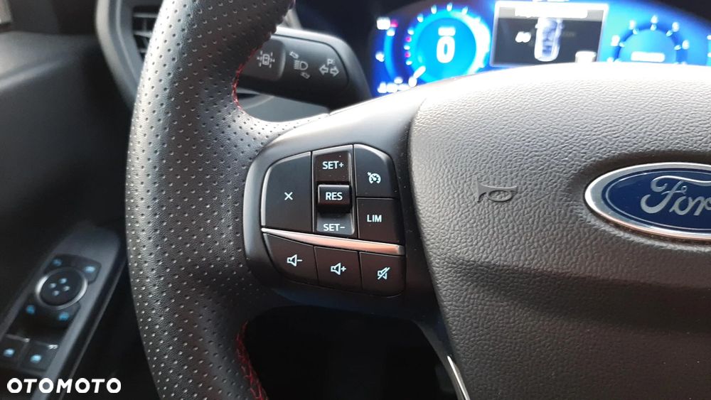 Ford Kuga 1.5 EcoBoost FWD ST-Line - 25