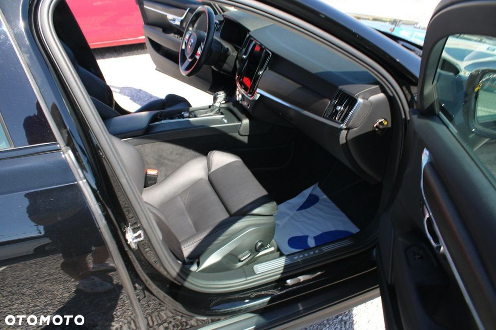 Volvo V90 Cross Country D4 AWD - 38