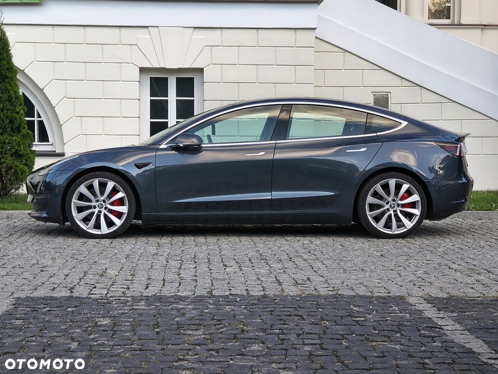 Tesla Model 3 Performance AWD - 12