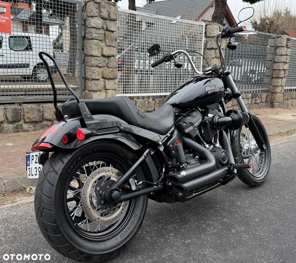 Harley-Davidson Softail Street Bob - 4
