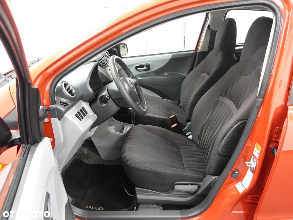 Nissan Pixo - 20