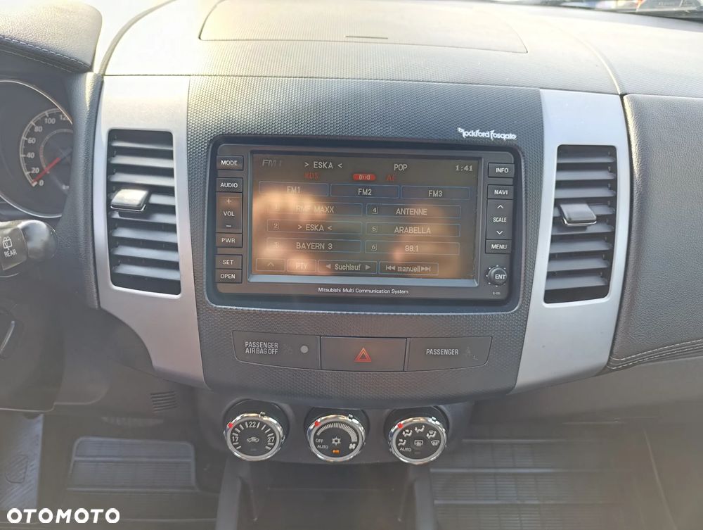 Mitsubishi Outlander 2.2 DI-D 4WD Automatik Invite - 20