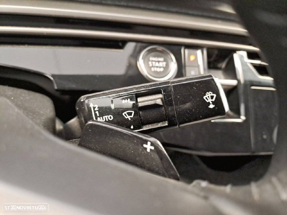 Peugeot 3008 1.2 Hybrid Allure e-DCS6 - 14
