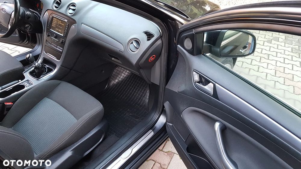 Ford Mondeo 2.0 TDCi Titanium - 8