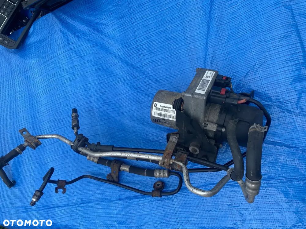 JEEP GRAND CHEROKEE WK2 3.0 CRD POMPA WSPOMAGANIA P05154662AB - 2