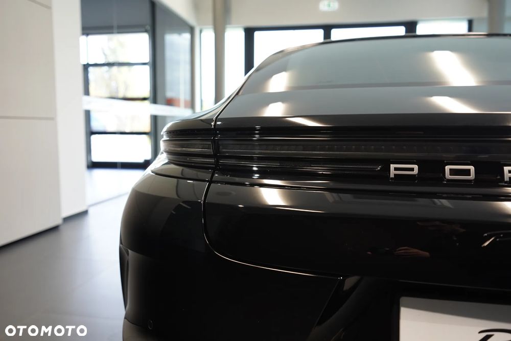 Porsche Panamera 4 E-Hybrid - 29