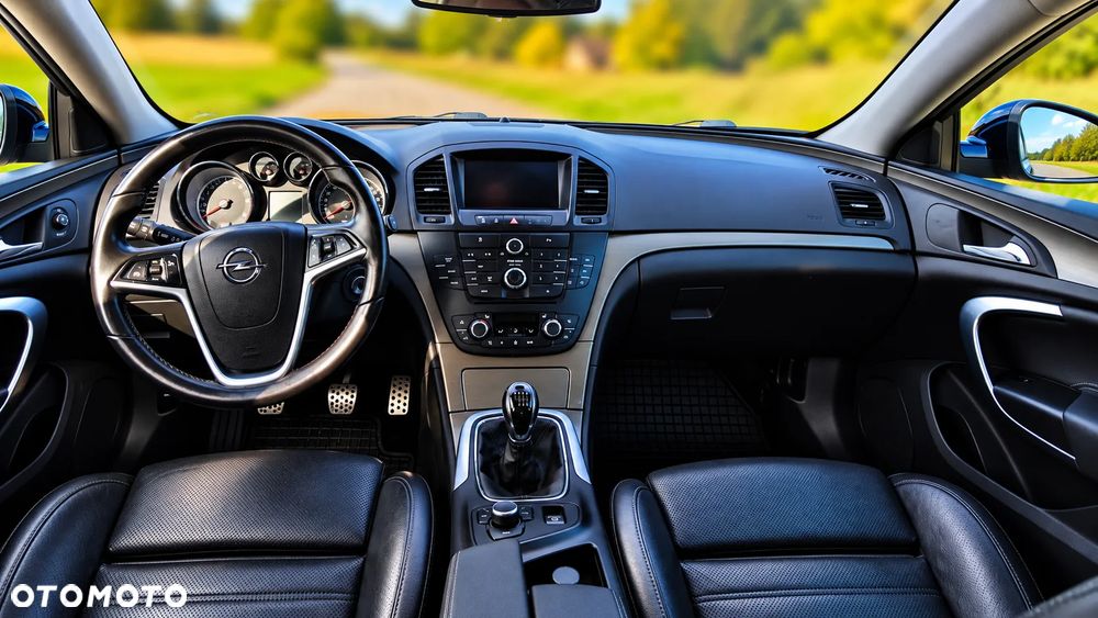 Opel Insignia - 12
