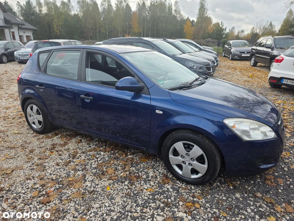 Kia Ceed 1.4 CVVT Attract - 20