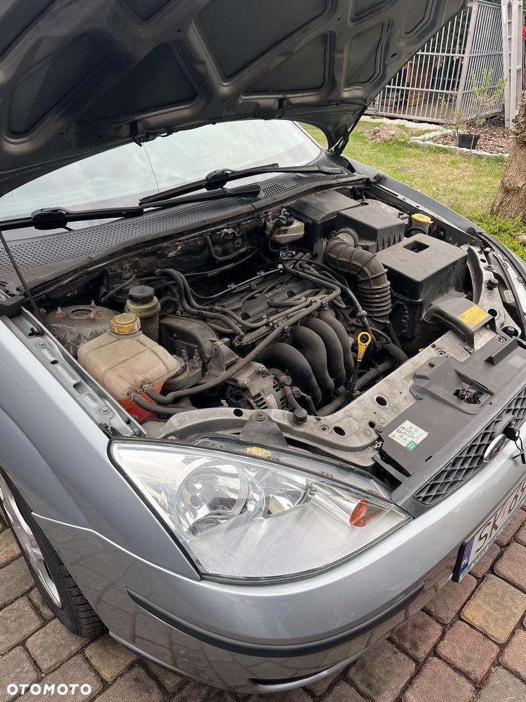 Ford Focus 1.6 X100 - 22