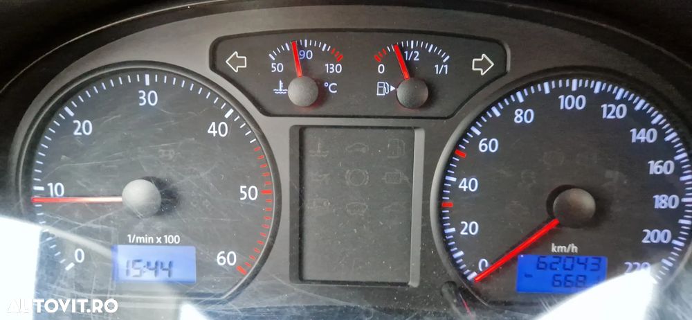 Volkswagen Polo 1.4 TDI Attractive - 8